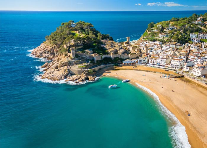 Destination Costa brava Evolution Yacht