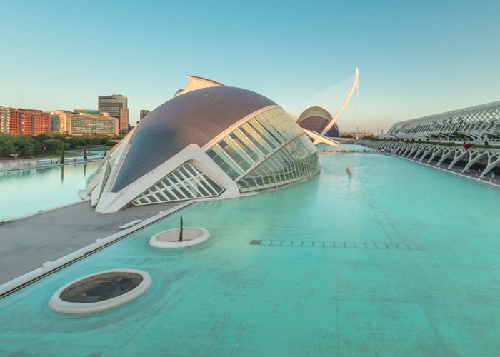 Destination Valencia Evolution Yacht