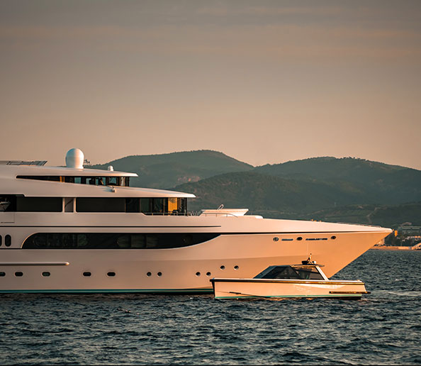Services Evolution Yacht Agents